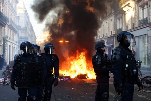 2026-10-19T153038Z_1777843143_RC2R5OAUQX6Y_RTRMADP_3_FRANCE-PROTEST-QUESTIONS-342316.JPG