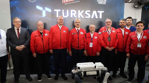 AA-20261003-42640864-42640862-BAKAN_URALOGLU_TEKNOFEST_GUNEYDOGUYU_ZIYARET_ETTI.jpg